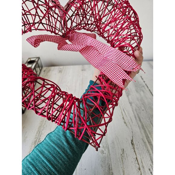 Pier 1 wicker large heart Valentine hanging decor plaid red - Picture 8 of 10
